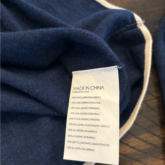 Club Monaco crew neck sweater. Merino wool. Navy blue. Size XS - Picture 6 of 6